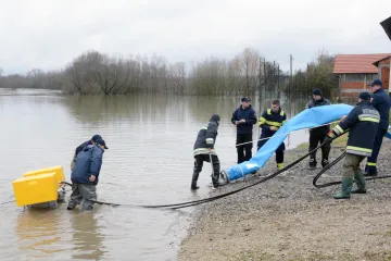 Letovanić spašen: mještani dali zemlju državi, a Hrvatske vode sagradile nasip i obranile ih od nabujale Kupe