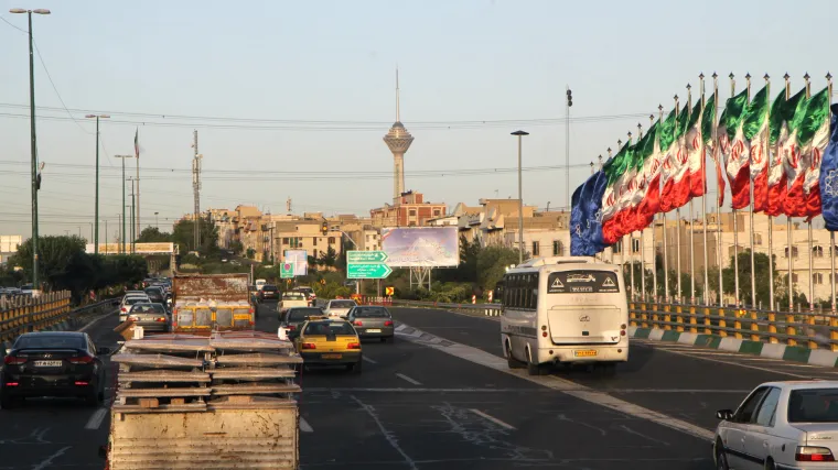 Teheran se gu&scaron;i u smogu, zbog oneči&scaron;ćenja zraka zatvorene i &scaron;kole