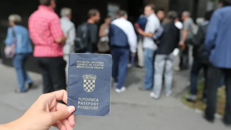 MUP predstavio uslugu e-putovnice: do izrade u trideset dana uz cijenu od 355 kn