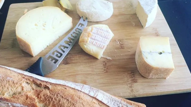 Novo je istraživanje potvrdilo kako bi sir trebala jesti svaki dan jer je jako dobar za tvoje zdravlje
