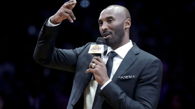 Velikan koji će nedostajati ko&scaron;arci: Lakersi umirovili dva Bryantova dresa - impresivna karijera broji 5 prstena i 18 All-Star nastupa