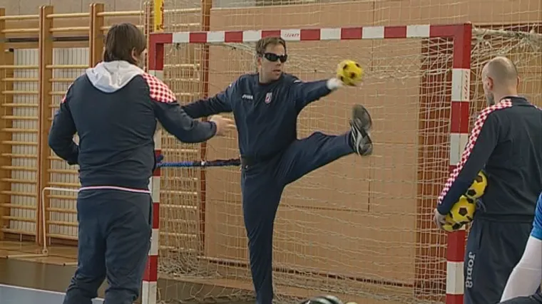 Specijalne naočale za vratarske reflekse: Ivić i Stevanović treniraju uz pomoć jedinstvene tehnologije