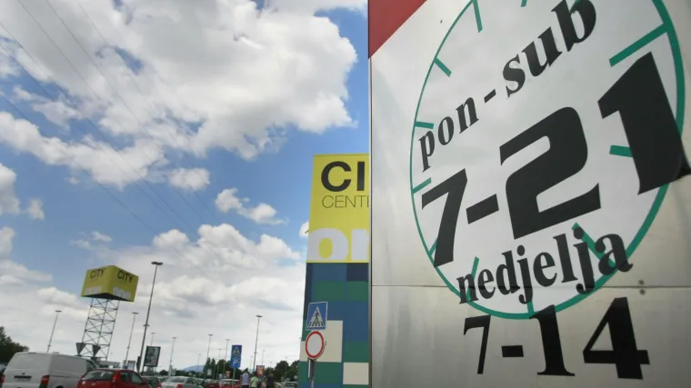 Opet se lome koplja oko zabrane rada nedjeljom, no sindikati otkrivaju nedostatke: 'Tko se od tih ljudi usudi poslodavcu reći ne?'