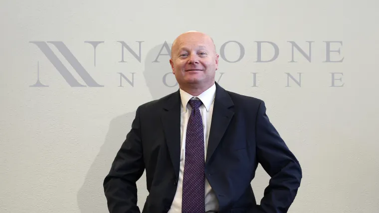 Ako negdje vidite biv&scaron;eg direktora Davora Čovića stisnite čovjeku ruku, taj bi i Microsoft odveo u stečaj