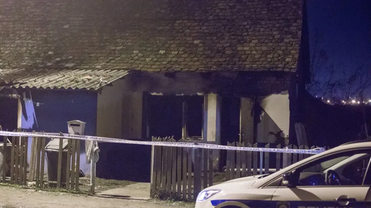 Policija isključuje tehnički kvar kao uzrok požara u Osijeku u kojem je poginuo dvogodi&scaron;njak