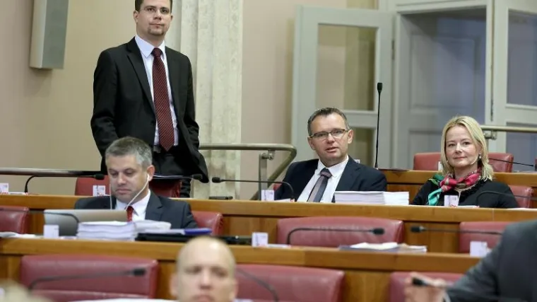 Otkriven saborski 'rekorder' po tro&scaron;kovima: SDP-ov Hajduković ove godine najrastro&scaron;niji s 191.000 kn, u stopu ga prate i HDZ-ovci