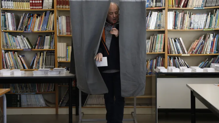 Prijevremeni izbori u Kataloniji protječu mirno: izlaznost do 13 sati 34 posto