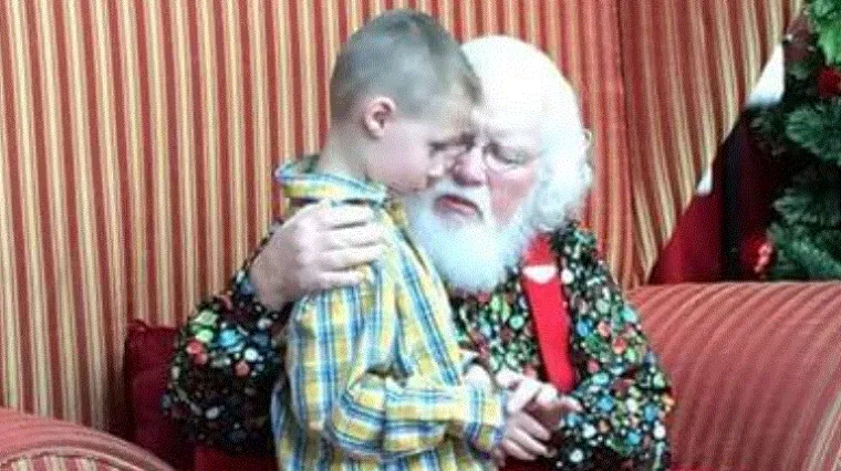Dječak priznao Djedu Božićnjaku 'mračnu tajnu', a on mu rekao ne&scaron;to &scaron;to je mali&scaron;anu promijenilo život