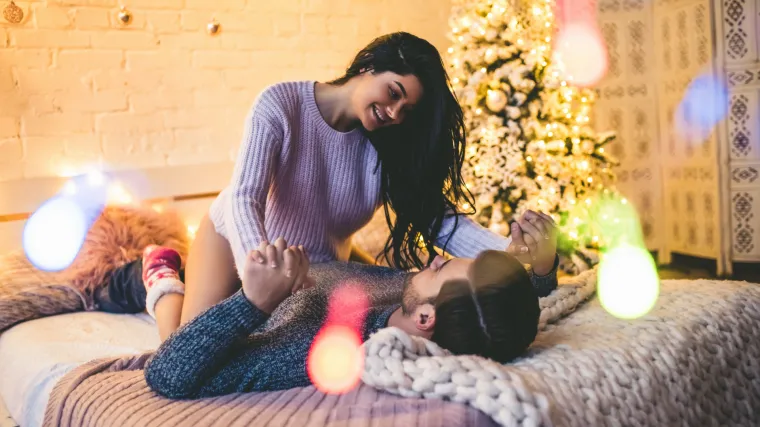 Evo za&scaron;to ne biste trebali 'darovati' seks svom partneru za Božić - prema seksologinji