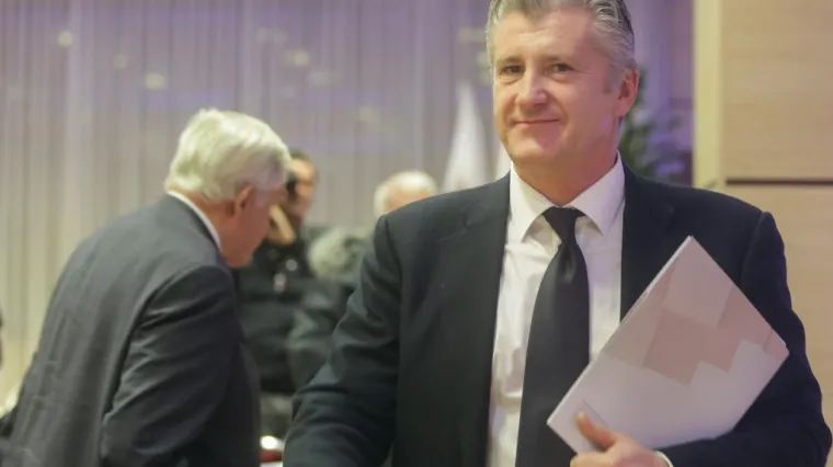 &Scaron;uker izabran za predsjednika, hajdukovci tvrde da je Skup&scaron;tina nelegalna