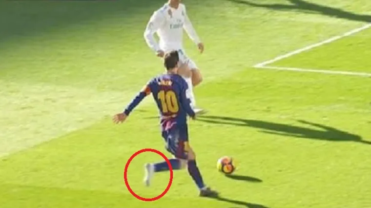 Izgubio je kopačku, ali ni to ga nije omelo