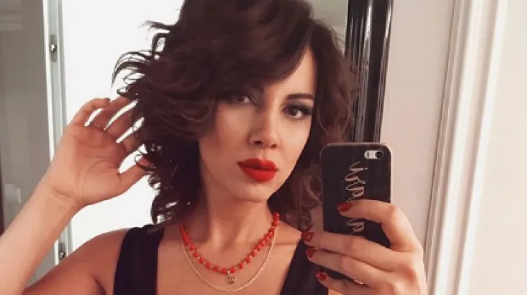 'Možda nije najprikladniji dekolte za Badnjak, ali imam ispriku!'