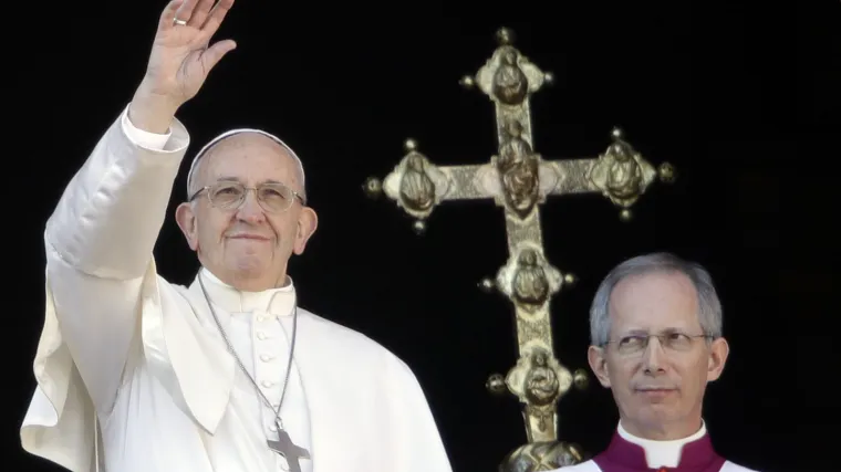 Papa u božićnoj poruci pozvao na rje&scaron;enje sukoba na Bliskom istoku: 'Vidimo Isusa u djeci koja i dalje pate'