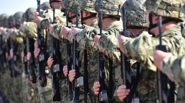 Vojnicima nisu plaćali prekovremeni rad pa su se pokušali izvući na tehnikalije