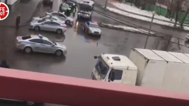 Biv&scaron;i vlasnik tvornice ubio jednu osobu pa se zabarikadirao i prijeti: 'Borit ću se do smrti!'