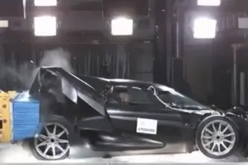 Koenigsegg proslavio milijun pratitelja na Instragramu crash-testom 12 milijuna kuna vrijedne Regere