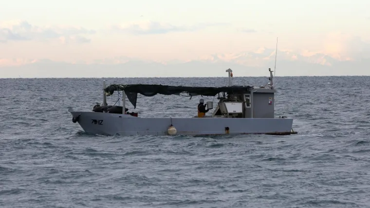 Tri hrvatske ribarice isplovile u Savudrijsku valu: posjetila ih slovenska ribarska inspekcija