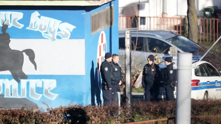 Mu&scaron;karac zbog kojeg je blokirana Branimirova oduzeo si život: policajci ga u kući prona&scaron;li u beživotnom stanju