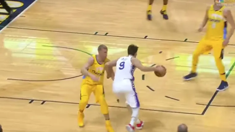 Dario uni&scaron;tavao na parketu i vodio veliku borbu sa srpskom zvijezdom