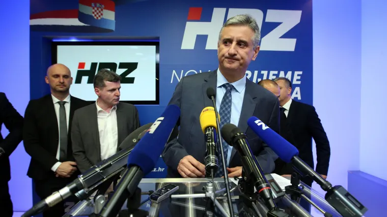 Razotkriveno tajno bogatstvo Tomislava Karamarka: biv&scaron;i &scaron;ef HDZ-a u imovinskoj kartici pre&scaron;utio nekretnine vrijede milijune kuna?
