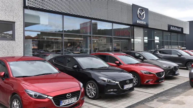 Velika krađa u Puli tijekom novogodi&scaron;nje noći: otuđena čak četiri automobila