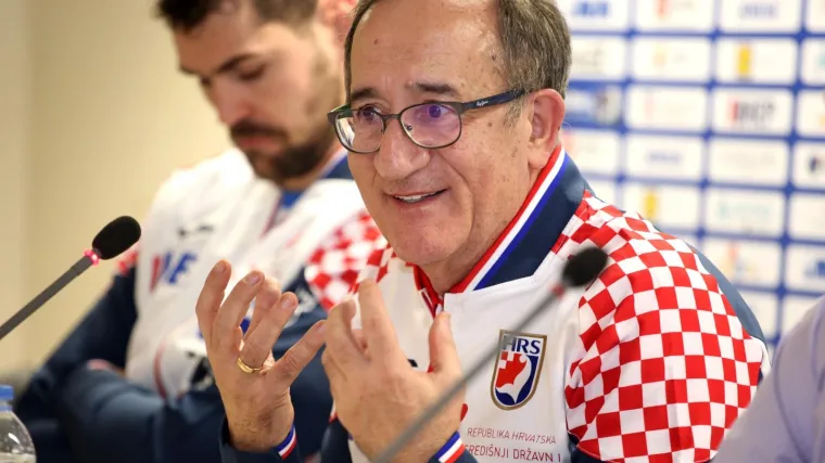 'Svi su nas već okitili zlatom, ali idemo prvo od Crne Gore sutra': Červar s 18 igrača u kontrolnoj utakmici