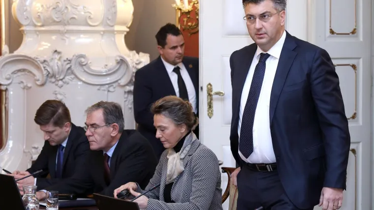 Ovo je situacija kada mora pokazati vlada li premijer doista HDZ-om