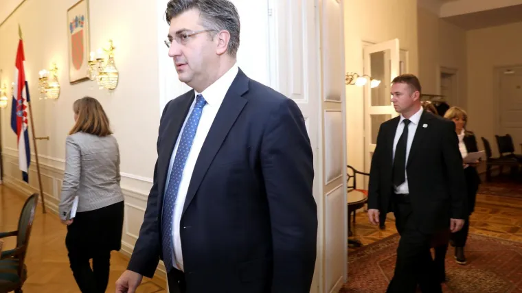 Plenković otvorio vrata Karamarku, Toma&scaron;ević dobio ultimatum, ličko-senjski ogranak raspu&scaron;ten: kakva je budućnost HDZ-a?