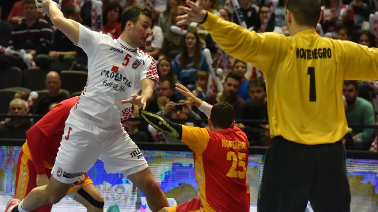 'Bitno da je s koljenom sve dobro, moramo pobijediti Srbiju'