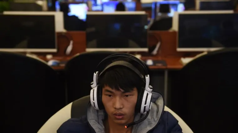 Kineske vlasti ukinule 128.000 '&scaron;tetnih' internetskih stranica u 2017.