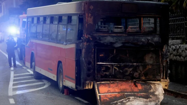 'Vozač je poku&scaron;ao ugasiti vatru, ali bila je prejaka'