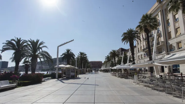 &Scaron;ok u Splitu: pronađeno mrtvo tijelo u moru u blizini splitske Rive, slijedi utvrđivanje identiteta i uzorka smrti