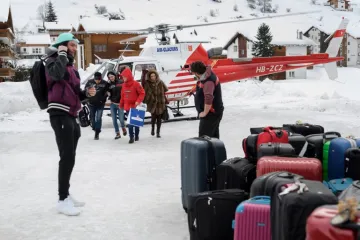 Ako žele otići svojim kućama, turisti za let helikopterom moraju platiti 171 euro