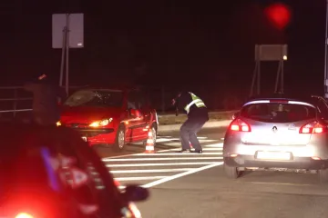 Udario pješakinju na pješačkom prijelazu, dovezao je kući pa pobjegao