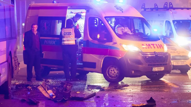 Pro&scaron;ao kroz crveno i zabio se u drugi auto, ozlijeđene četiri osobe