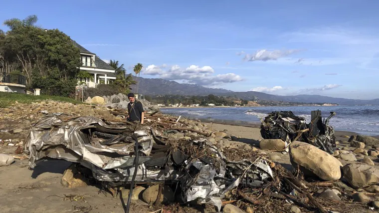 Blatne bujice i odroni poharali Kaliforniju: petnaestak mrtvih, deseci nestalih i stotine uni&scaron;tenih i o&scaron;tećenih kuća