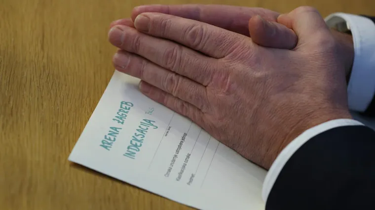 Bandić o Areni: 'Pozivam baju Oppenheima da mi zabrani ulazak u dvoranu. Ajde da te vidim'