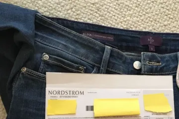 Naručila traperice preko interneta i šokirala se onim što je pronašla u njihovom džepu