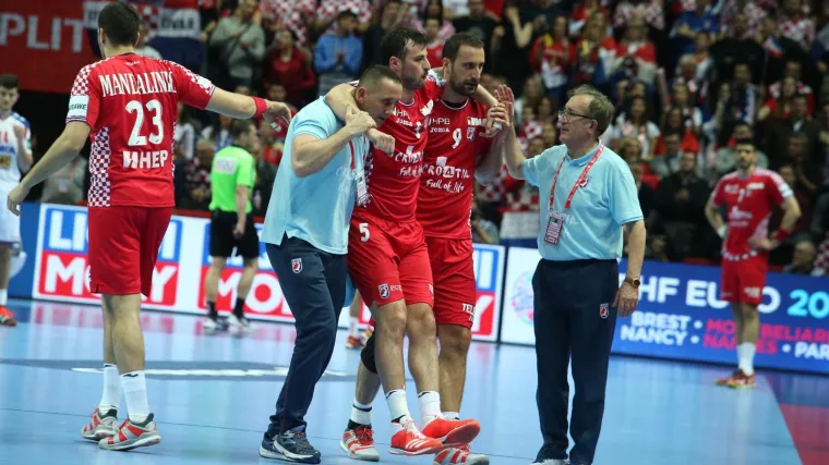 Džomba: 'Radije bih žrtvovao dva boda nego Duvnjaka'