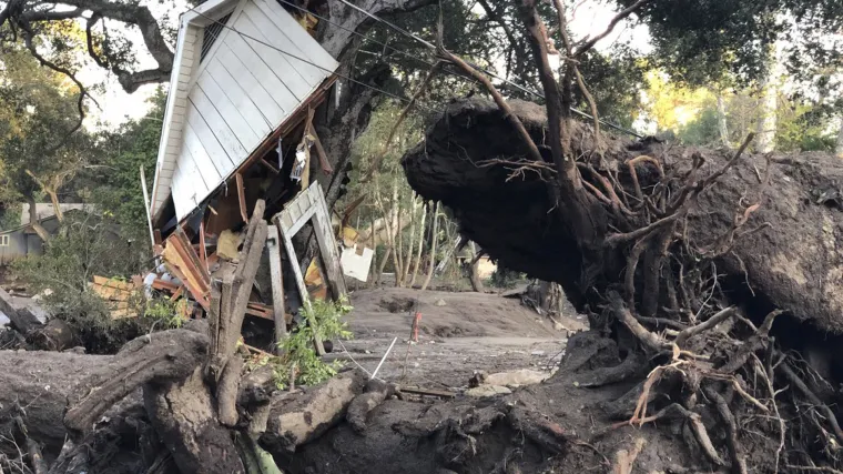 U odronima tla u Kaliforniji 18 mrtvih, a sedam osoba smatra se nestalima