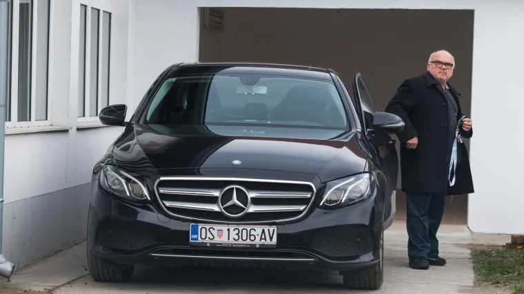 'Paz' kako voziš! Primijenit ću ja druge odredbe na tebe kada dođe vrijeme'