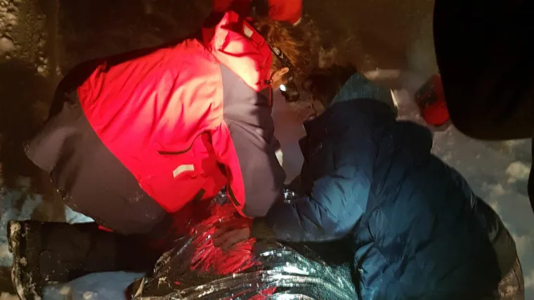 Osoba autom zapela u snijegu pa krenula pje&scaron;ice u dom na Zavižanu, putem se smrznula