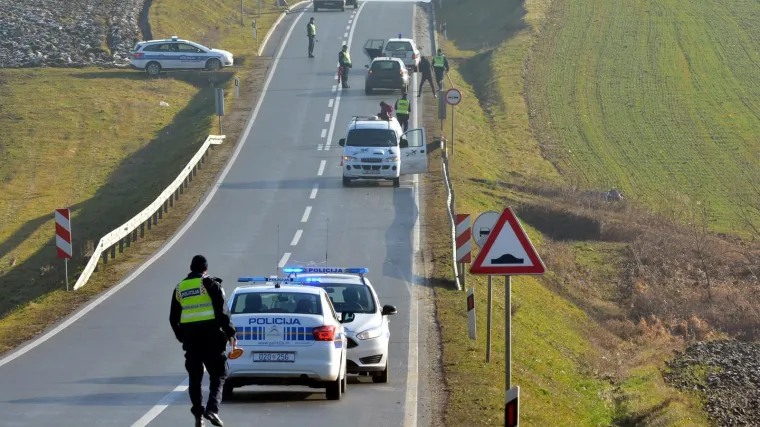 Za prometnu nesreću u kojoj je stradao biciklist kriv 21-godi&scaron;njak: zbog neprilagođene brzine naletio na 59-godi&scaron;njaka