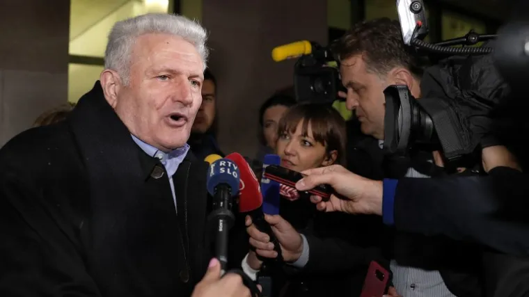 'Ramljak savjetnike plaća 1000 eura dnevno i rasipa novac na povla&scaron;tene odvjetnike'