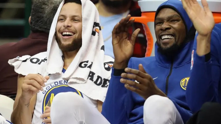 Warriorsi slavili drugi put zaredom, solidna partija Bogdanovića