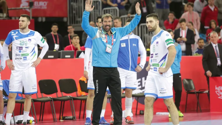 Slovenci ipak ostaju na Euru - savez stao uz Vujovića: 'Odluka sudaca bila je potpuno pogre&scaron;na'