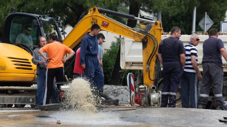 Hoće li netko odgovarati &scaron;to 400 tisuća ljudi danima nije imalo vodu? 'Nemamo saznanja o prekr&scaron;ajnom postupku'