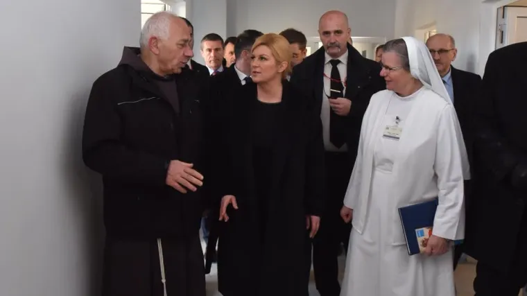 GRABAR-KITAROVIĆ POSJETILA HRVATE U DERVENTI: 'Ovo je simboličan dokaz borbe za vašu ravnopravnost u BiH'