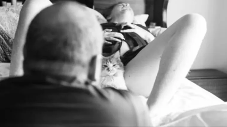 Par je na Facebooku objavio fotografije svog novog mačića, ali nisu baš onakve kakve možda očekujete