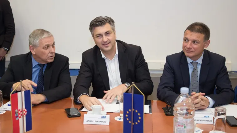 Plenković: 'Riječ je o poslovnoj odluci Ine kako bi bila učinkovitija'